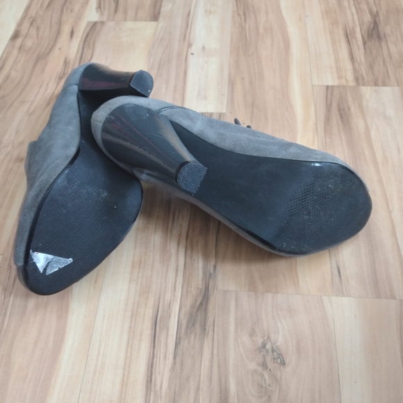 Ann Taylor Loft Unique Vintage Lace up heel shoes - Picture 9 of 11